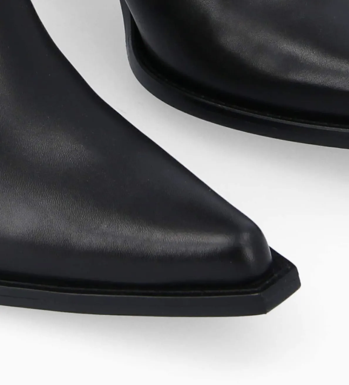 FREE LANCE Paris Bottine western à talon brodée - Tippi 80 - Cuir de veau lisse brillant - Noir/Beige